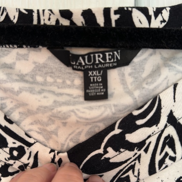 Ralph Lauren 3/4 sleeve top. - Picture 3 of 4